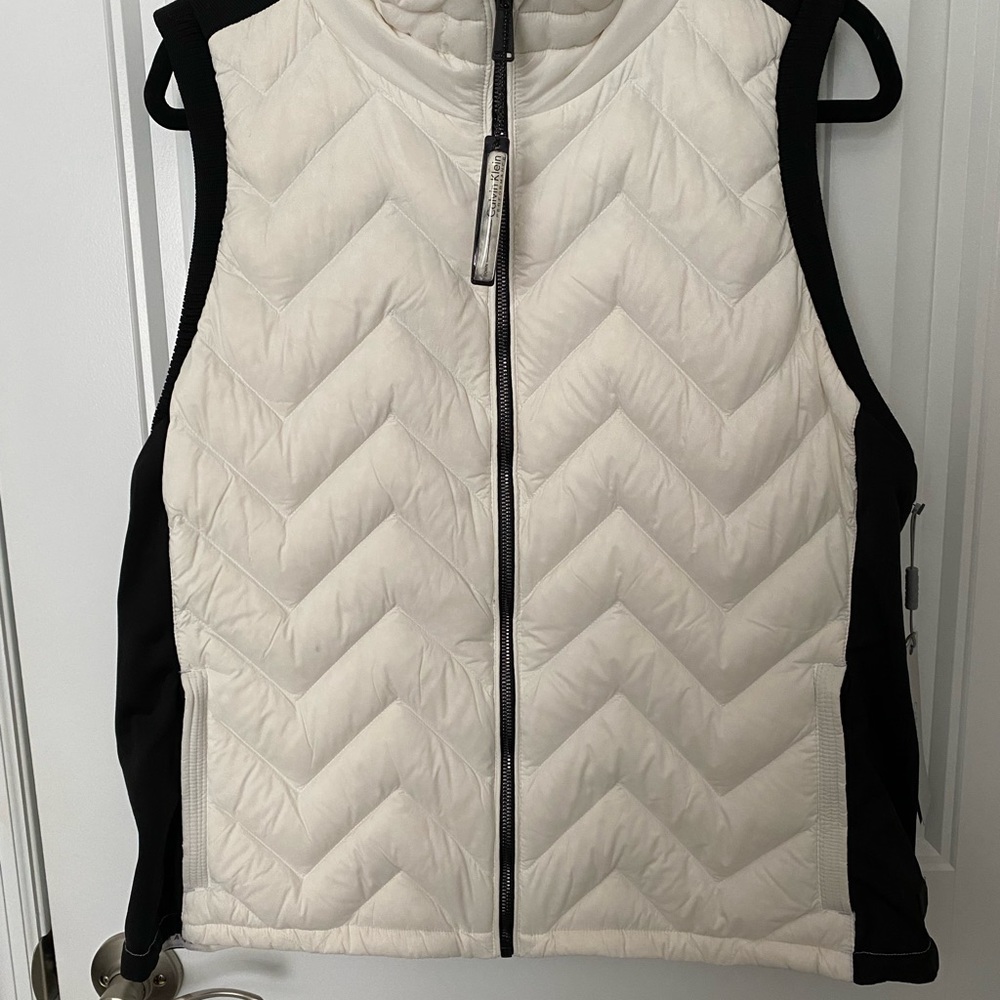 Calvin Klein Performance Vest Womens XXL Black and White Goose Down Puffer